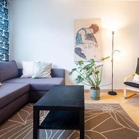 Flat With Balcony Near Bull Statue In Kadikoy Apartamento Istambul Exterior foto