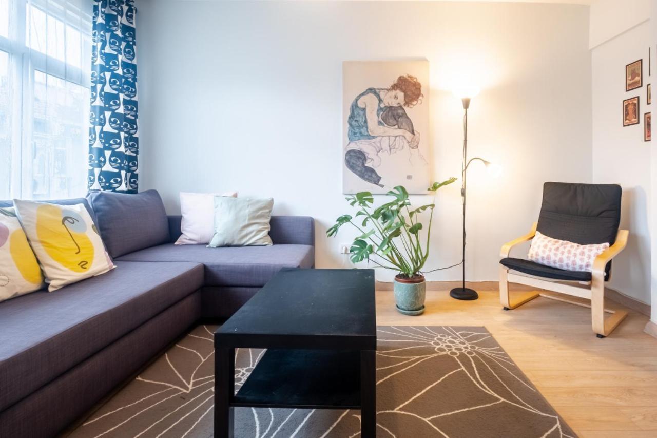 Flat With Balcony Near Bull Statue In Kadikoy Apartamento Istambul Exterior foto
